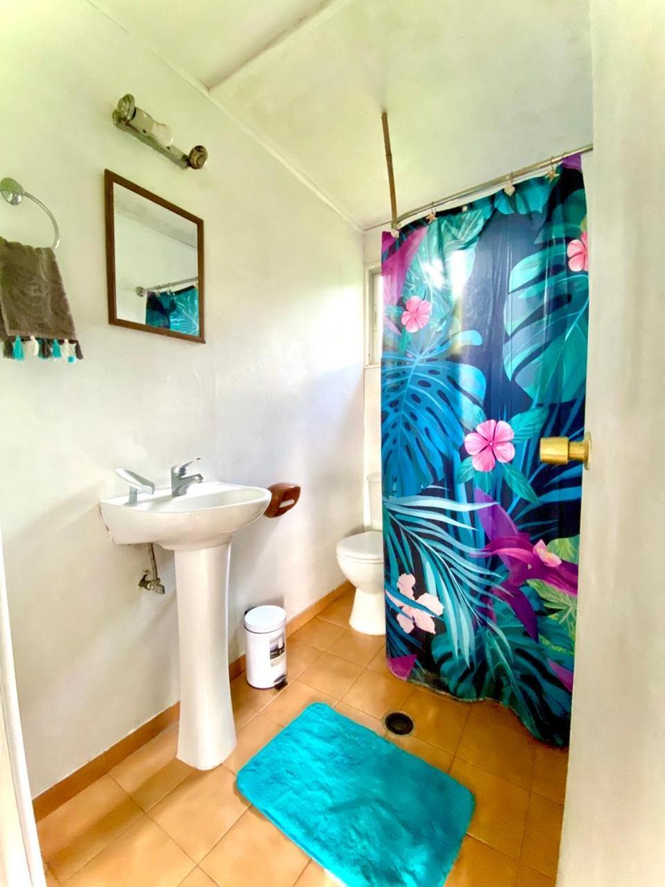Mata Nui Eco Hostel Ханга Роа Екстериор снимка